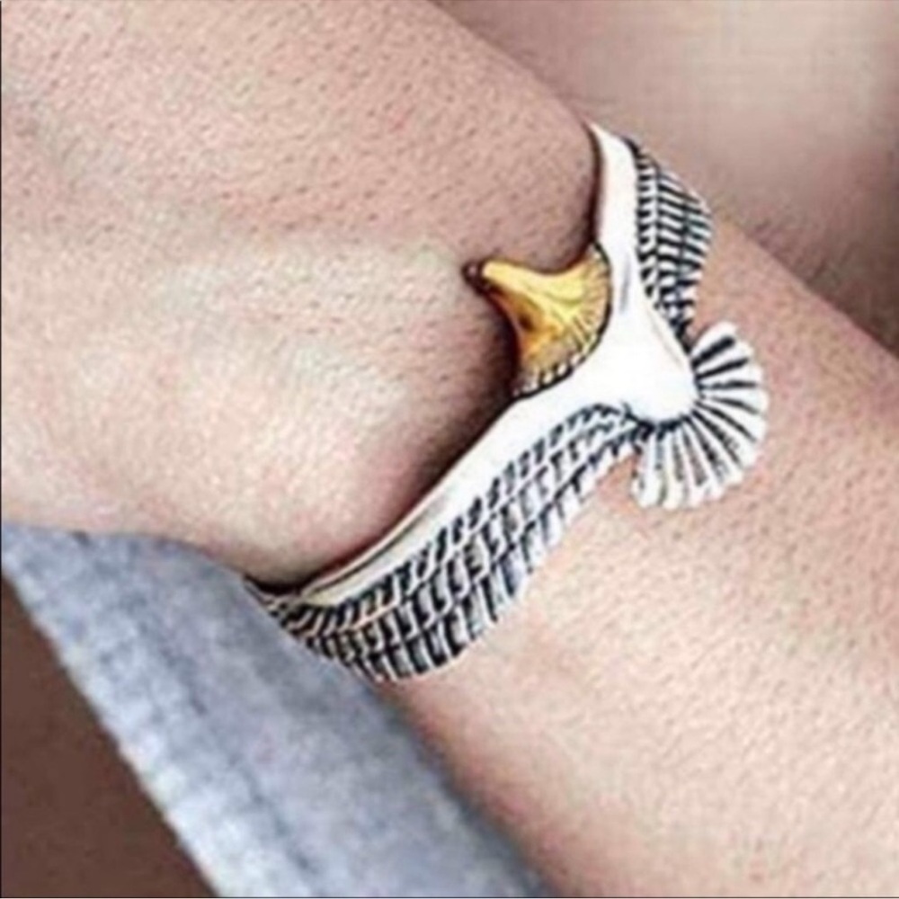 🎉Double Tone Eagle Mountain Bracelet Silver Cuff